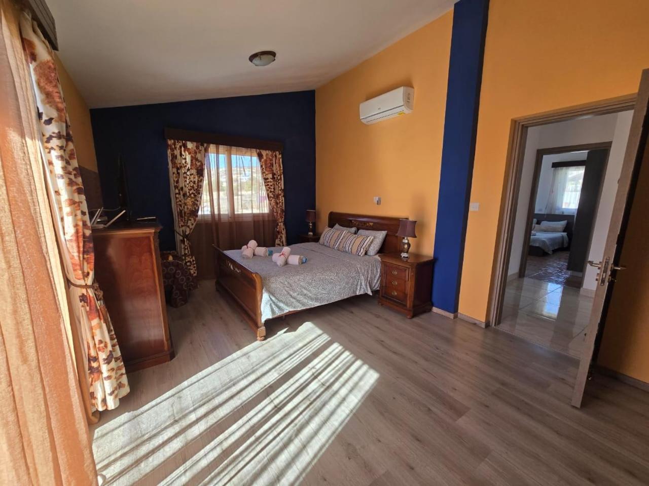 Michael Angelo Villa Paphos Exterior photo